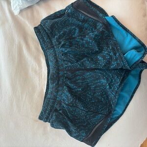 Lululemon hotty hot shorts snake print